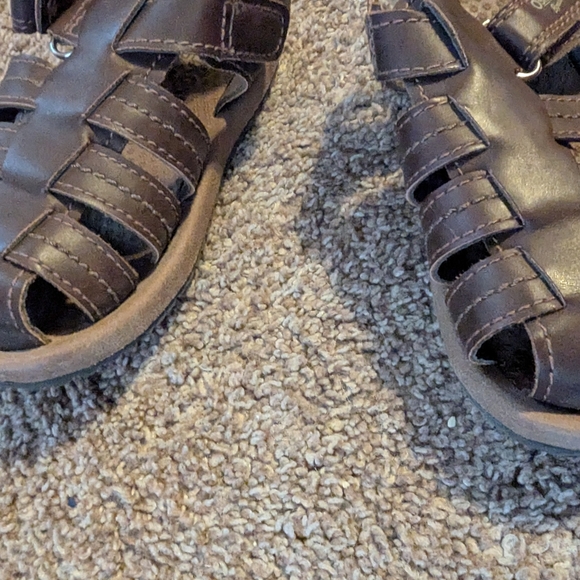 OshKosh B'gosh Brown Sandals with Adjustable Straps - Picture 6 of 8